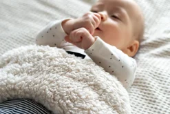 KipKep Woller Warmtekussen Teddy Sand