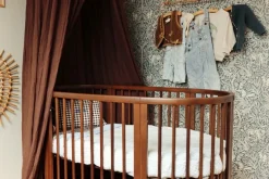 Stokke Sleepi Mini Bed Bundel V3 Warm Brown – Van wieg tot ledikant met uitbreidingsset en matrassen
