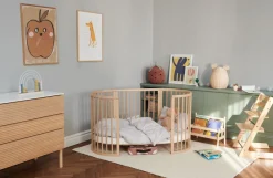 Stokke Sleepi Mini Bed Bundel V3 Natural – Van wieg tot ledikant met uitbreidingsset en matrassen