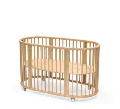 Stokke Sleepi Mini Bed Bundel V3 Natural – Van wieg tot ledikant met uitbreidingsset en matrassen