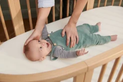 Stokke Sleepi Mini Bed Bundel V3 Natural – Van wieg tot ledikant met uitbreidingsset en matrassen