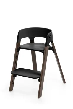 Stokke Steps Stoel Complete Set met Babyset en Tray – Black/Warm Brown