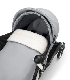 Stokke YOYO³ Kinderwagen Compleet met 0+ Newborn Pack Stone – Black Frame