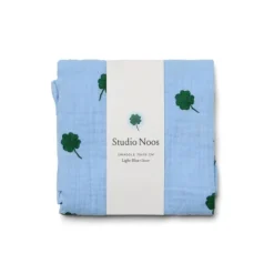 Studio Noos Swaddle Light Blue Clover 70 x 70