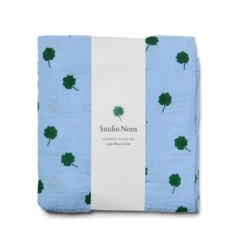 Studio Noos Swaddle Light Blue Clover 120 x 120