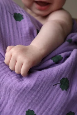 Studio Noos Swaddle Purple Clover 120 x 120