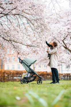 Thule Buggy Spring 2 Mist Green on Black